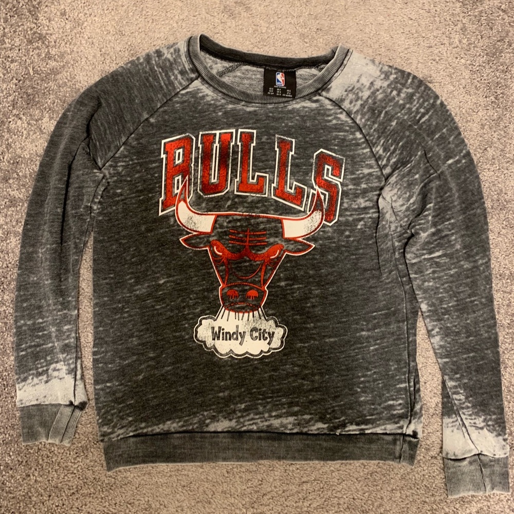 NBA Chicago Bulls Long Sleeve Women’s Top size S